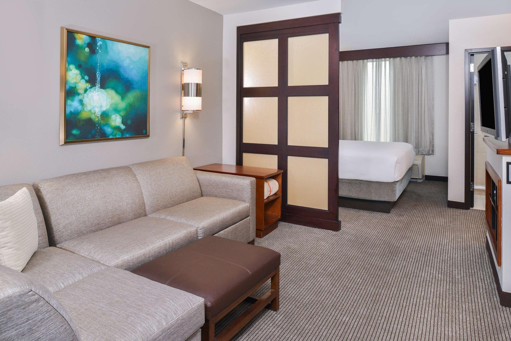 ไฮแอท เพลซ เชซาพีก/กรีนบริไบรเออร์ เชซาพีค  Hotel ภายนอก รูปภาพ