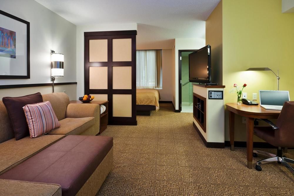 ไฮแอท เพลซ เชซาพีก/กรีนบริไบรเออร์ เชซาพีค  Hotel ภายนอก รูปภาพ